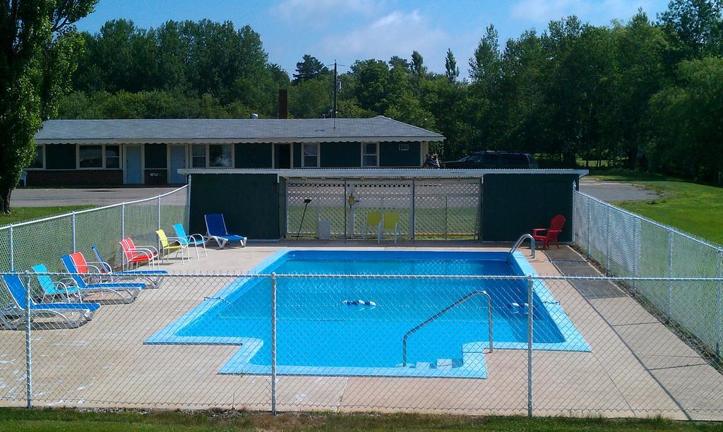 Middleton Motel & Suites Luaran gambar